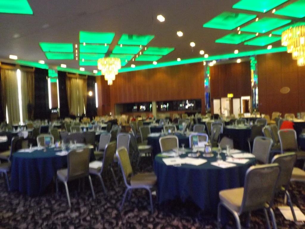 Rochestown Park Hotel & Leisure Centre Корк Экстерьер фото