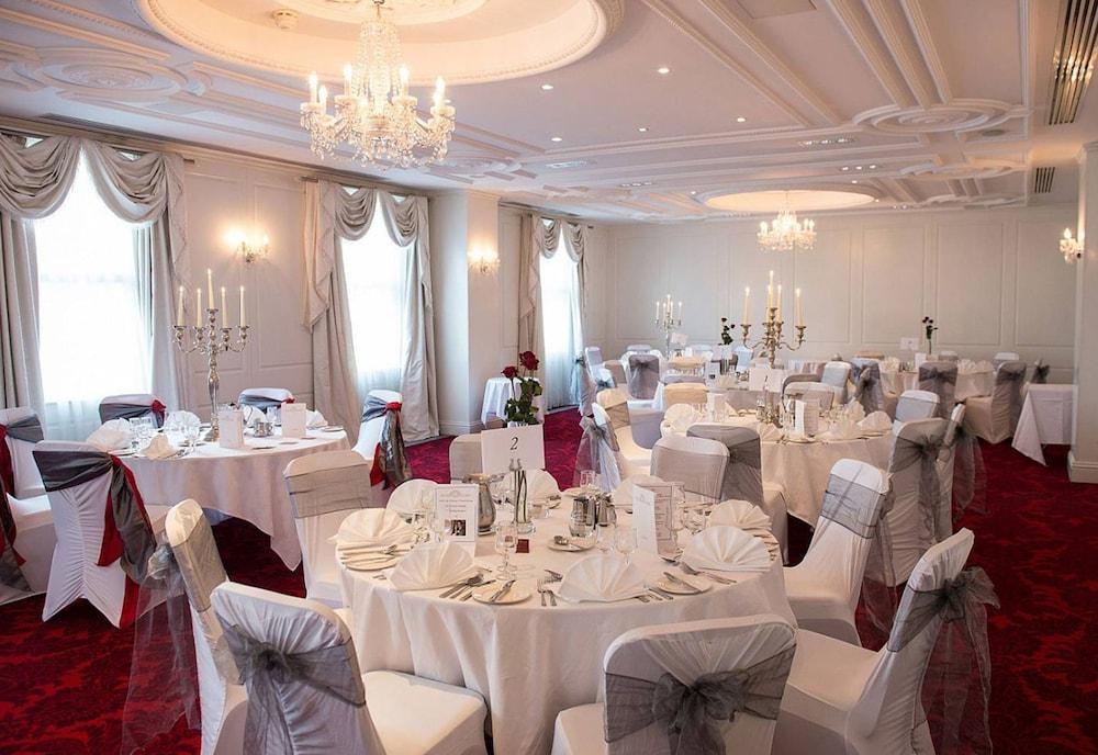 Rochestown Park Hotel & Leisure Centre Корк Экстерьер фото