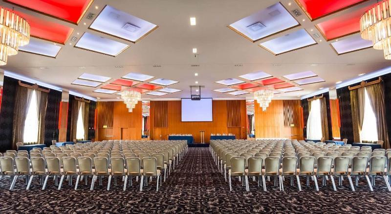 Rochestown Park Hotel & Leisure Centre Корк Экстерьер фото